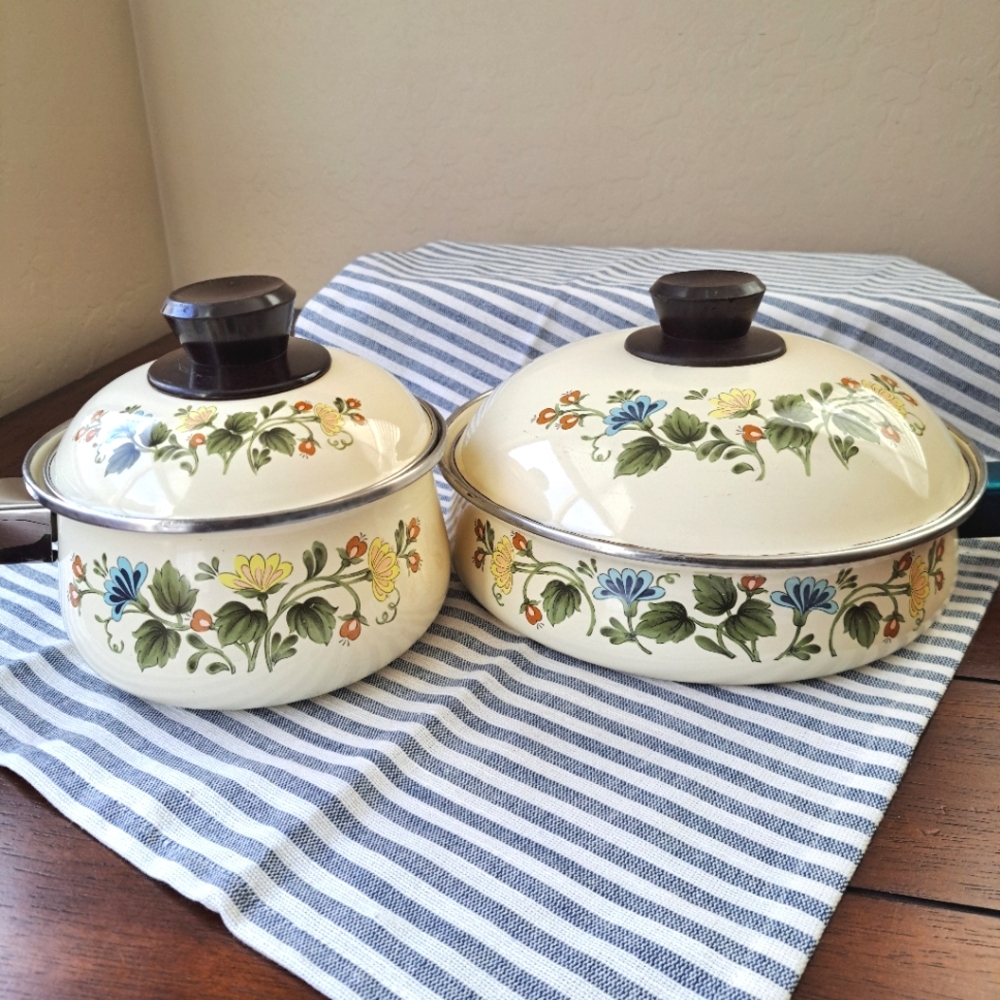 Vintage Kobe JC Penny Enamel Coated Floral Cookware 1 Pot 1 Saucepan & Lids 4 pc